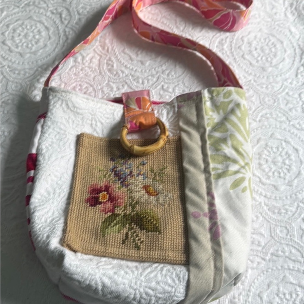 Handcrafted Floral Crossbody Bag in Pink and Cream